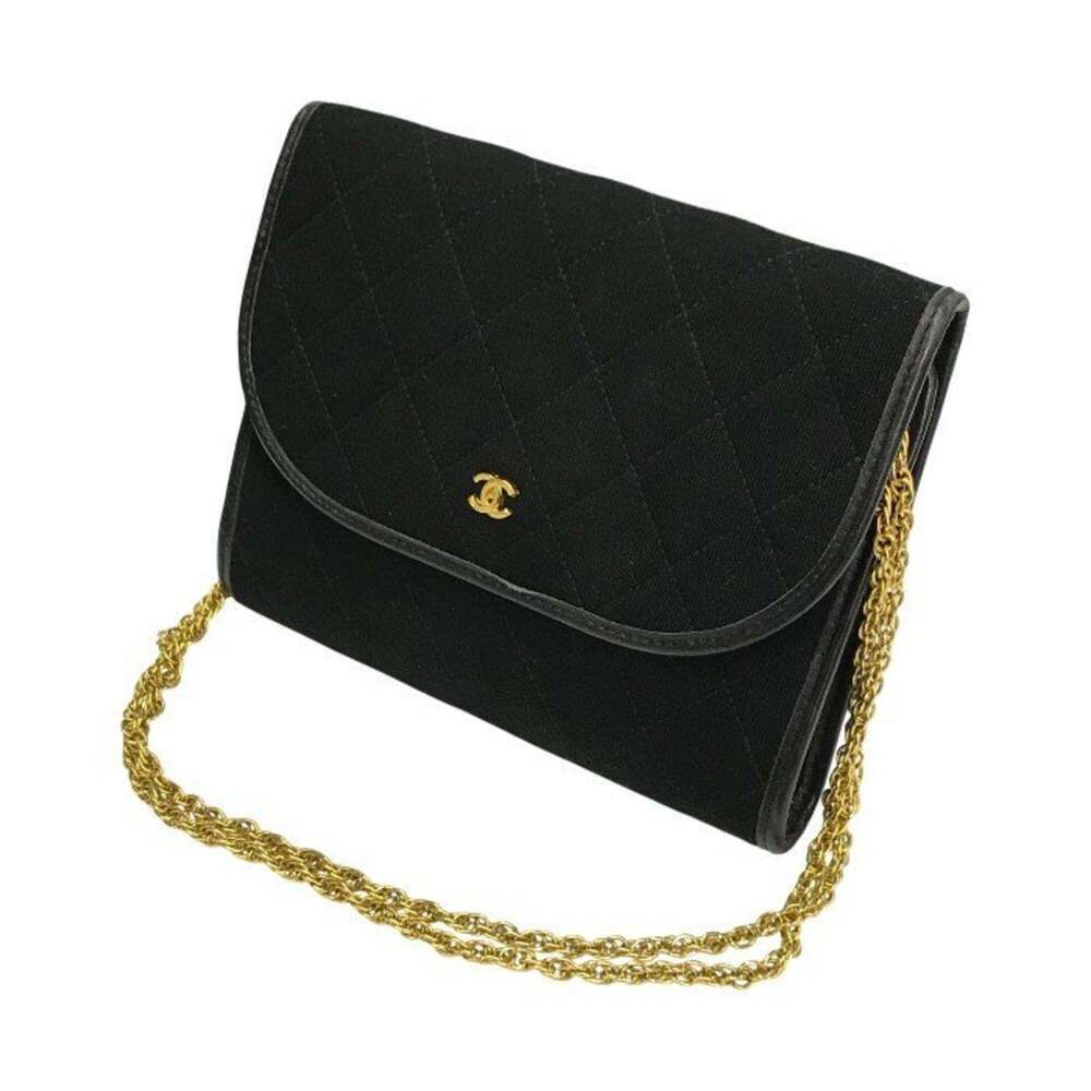 CHANEL Black Shoulder Bag